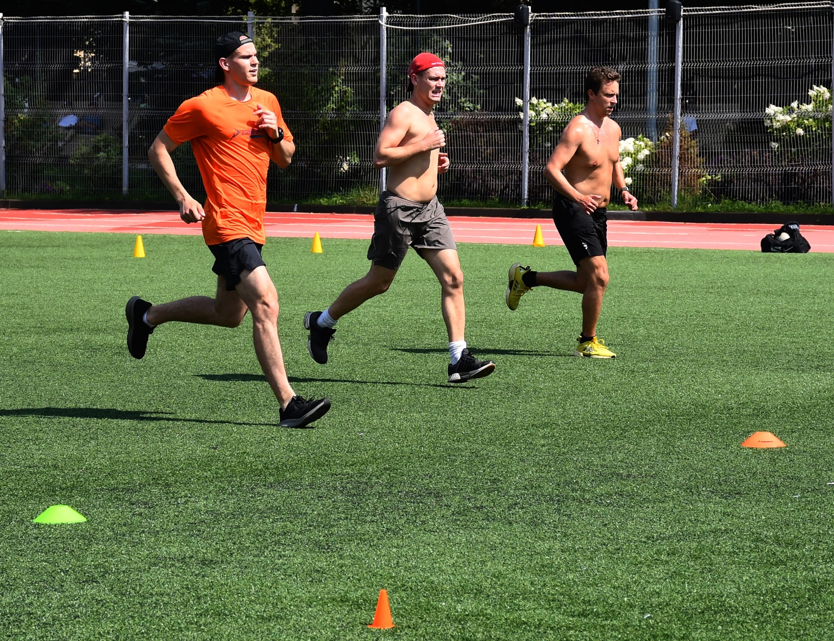 Фото: Сборы судей ФХМ, сдача нормативов на земле