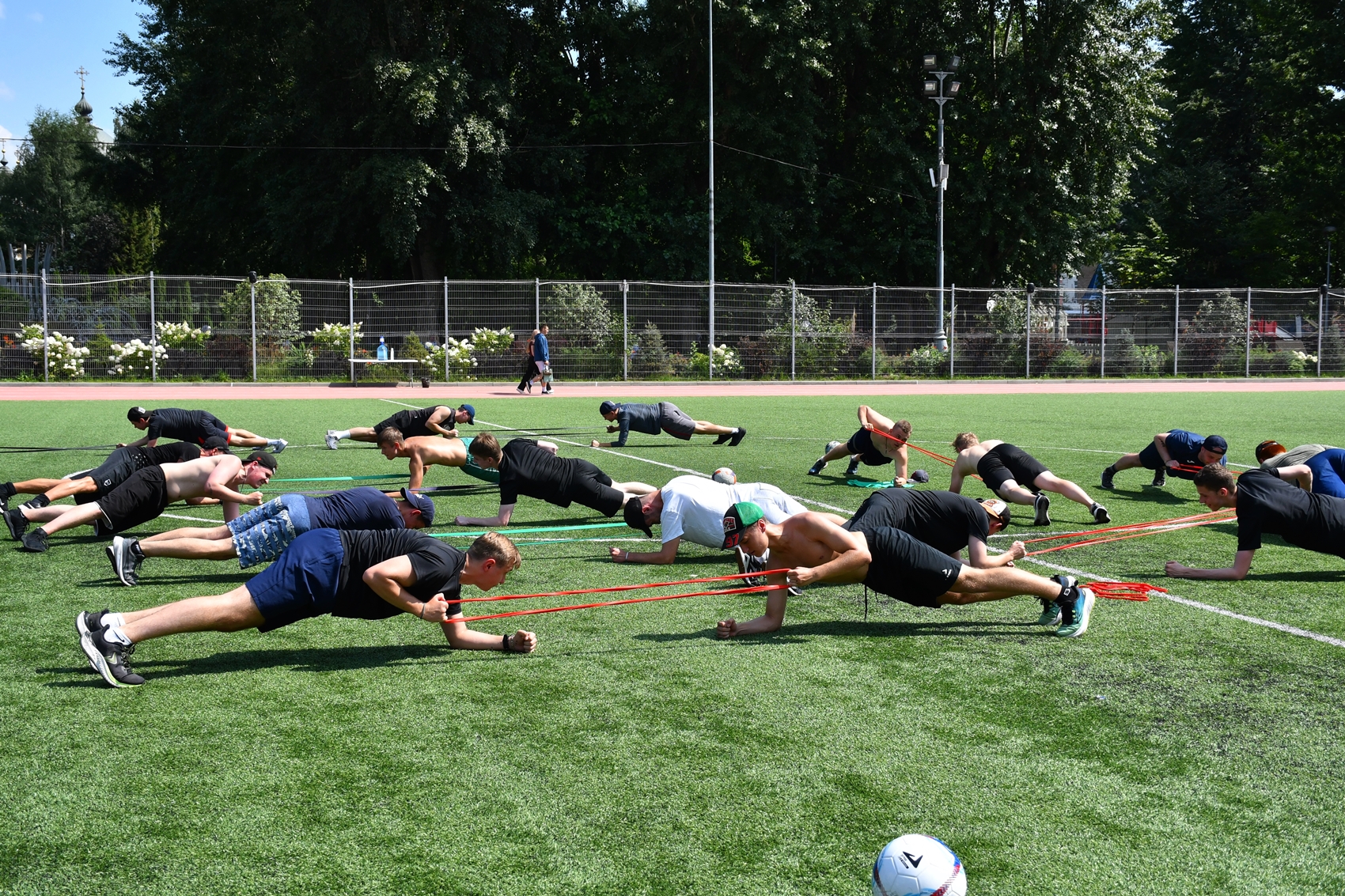 Фото: Сборы судей ФХМ, сдача нормативов на земле