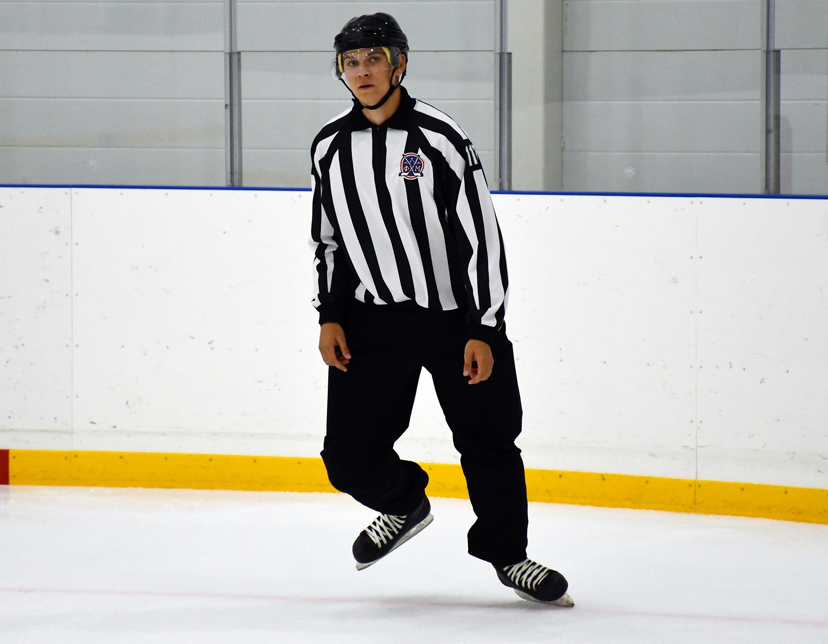 Фото: Сборы судей ФХМ, сдача нормативов на льду