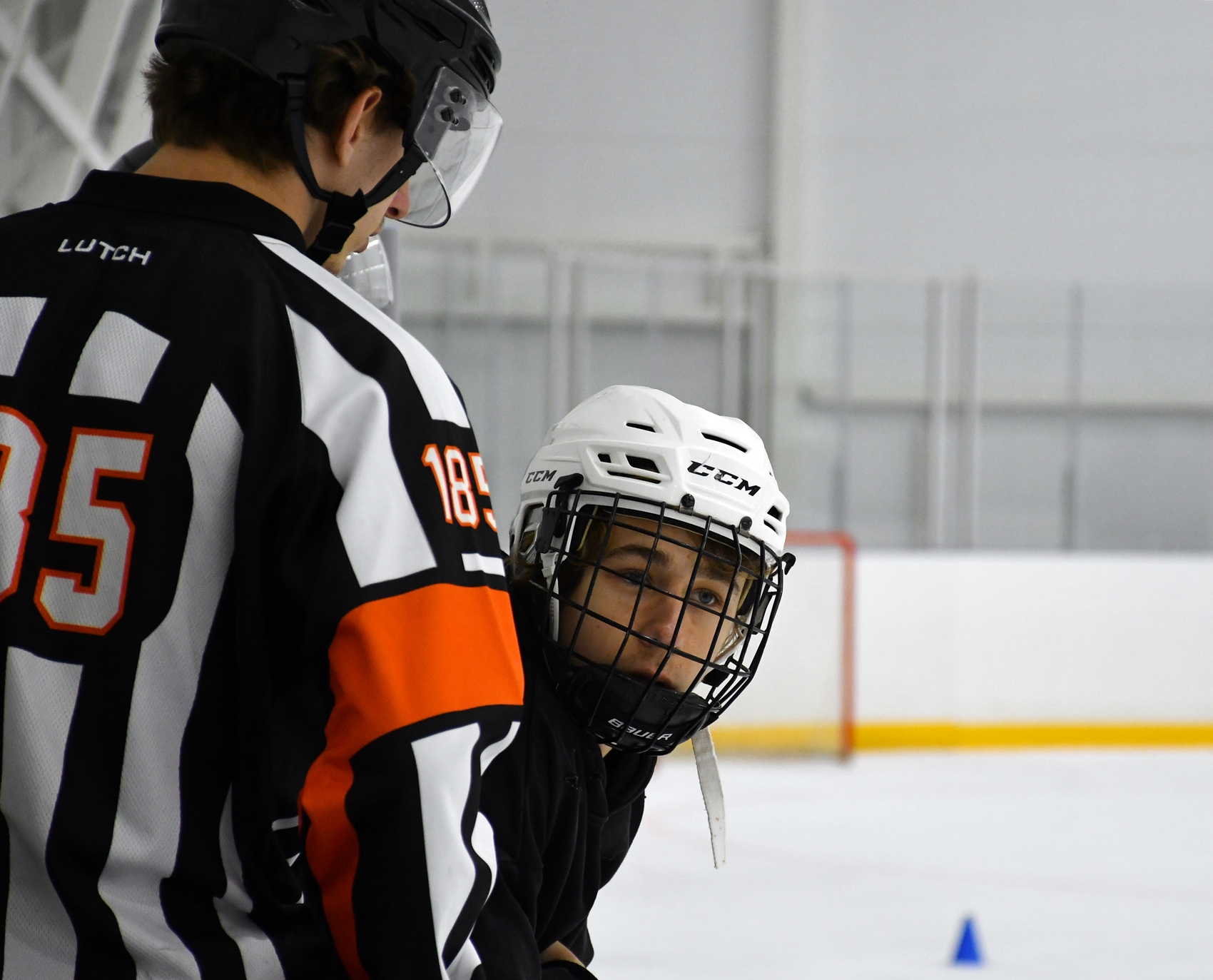 Фото: Сборы судей ФХМ, сдача нормативов на льду