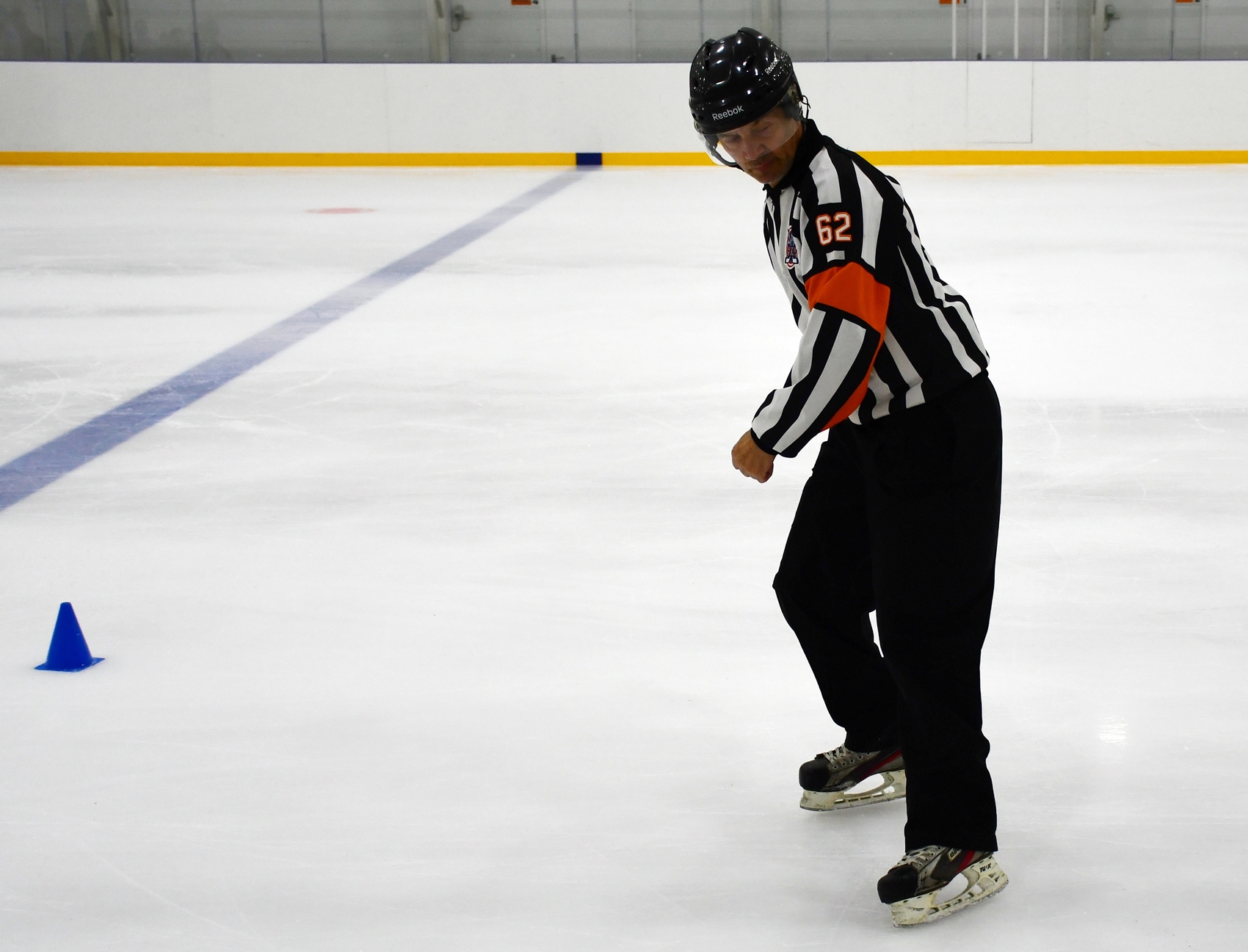 Фото: Сборы судей ФХМ, сдача нормативов на льду