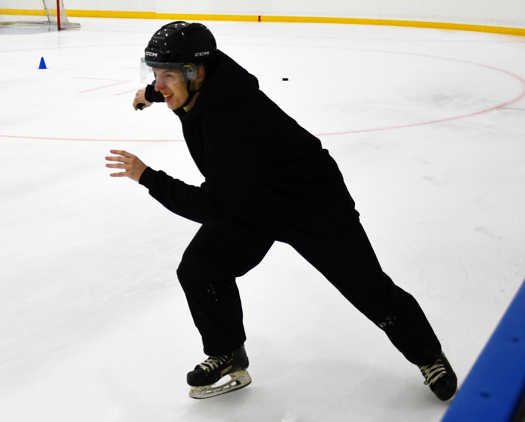 Фото: Сборы судей ФХМ, сдача нормативов на льду