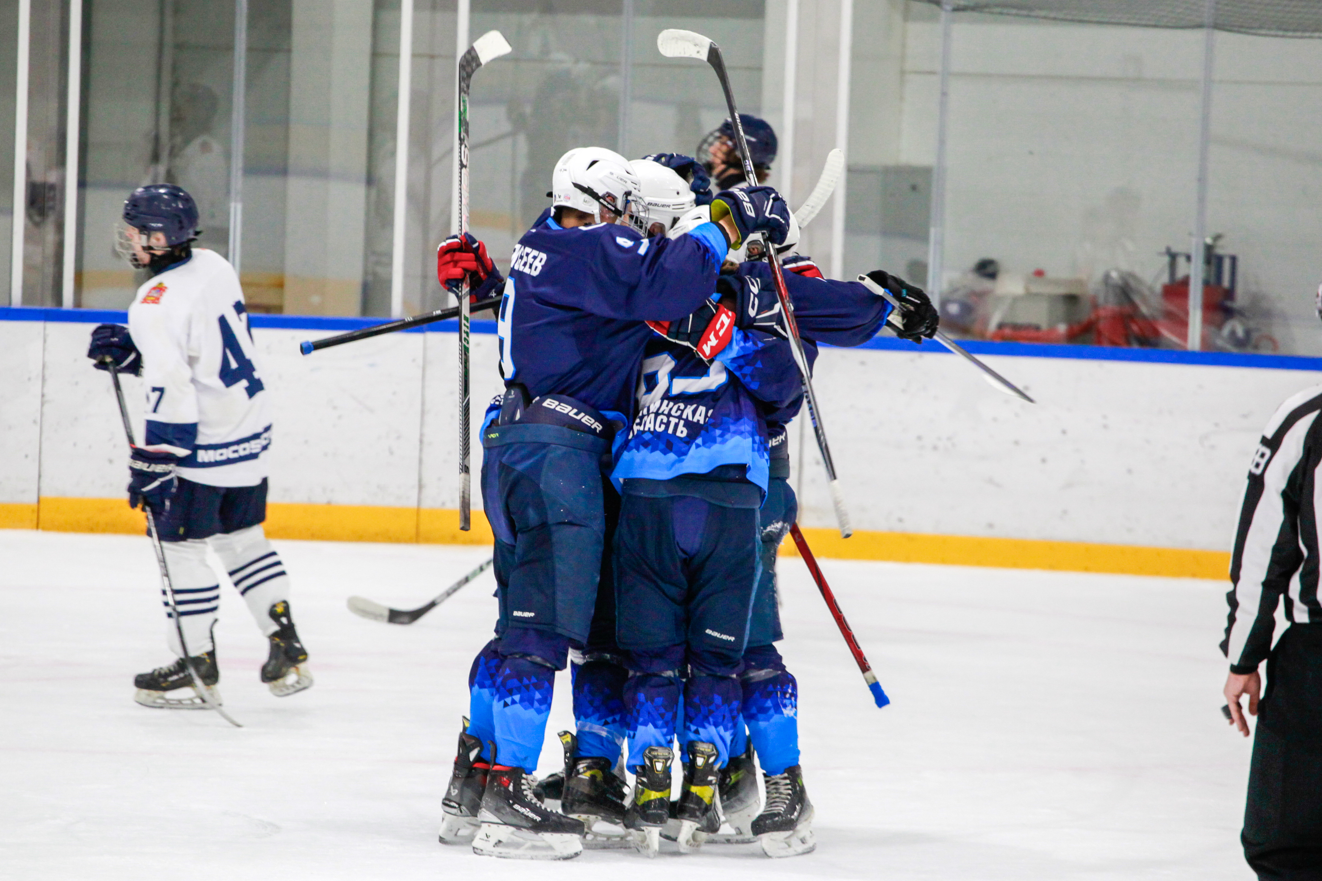 Фото: Кристалл-Сахалин - Атлант Юниоры