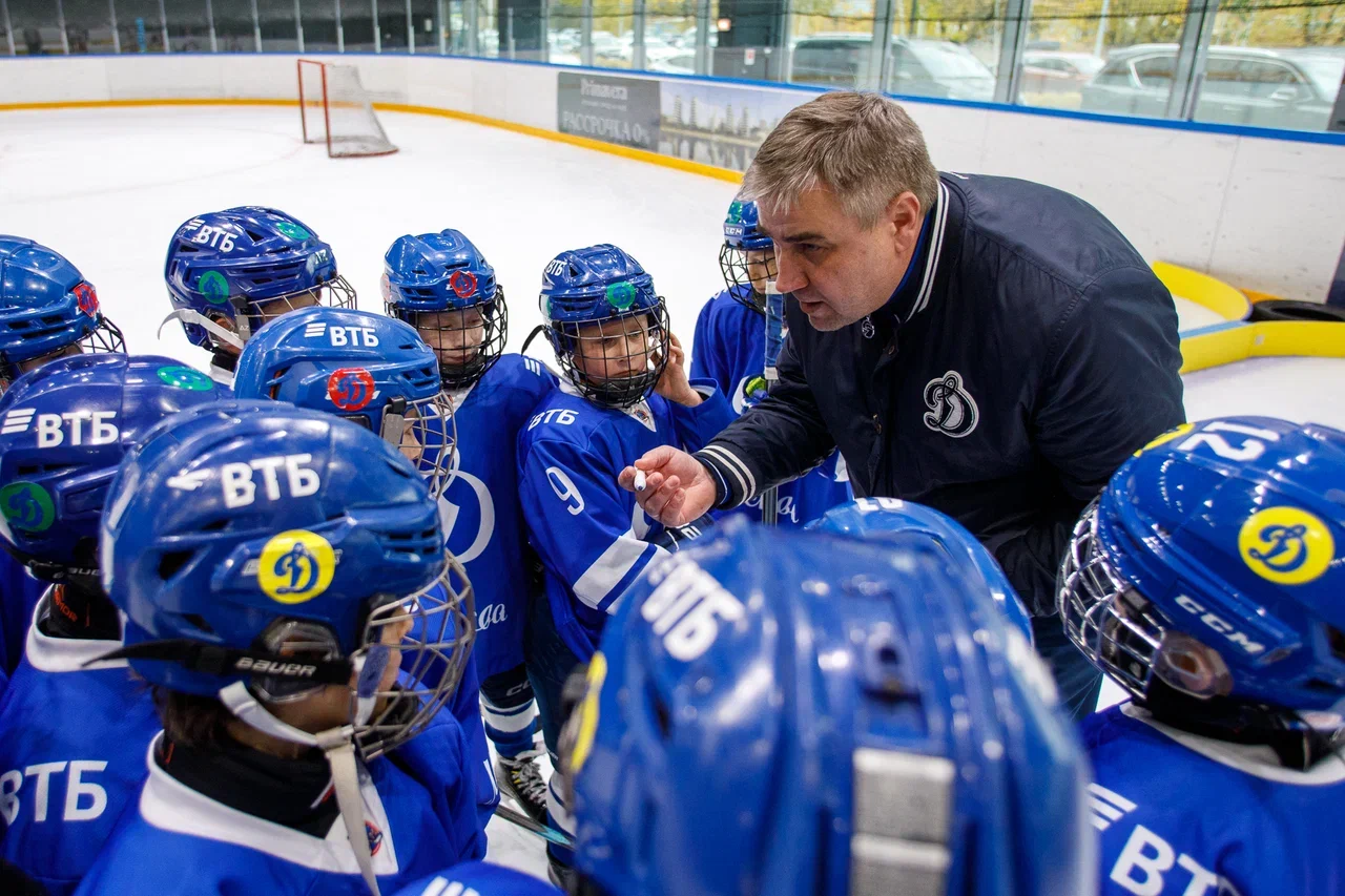 Фото: Динамо - Красная машина Юниор 2016