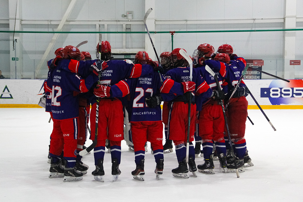 Фото: Академия Петрова - Гранит-Митино 2009