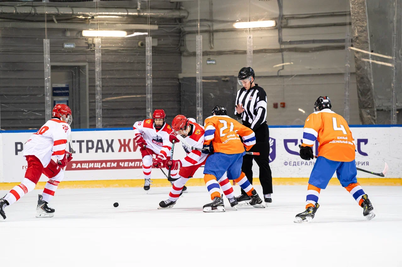 Фото: Cборная Москвы - сборная ЮФО 2011