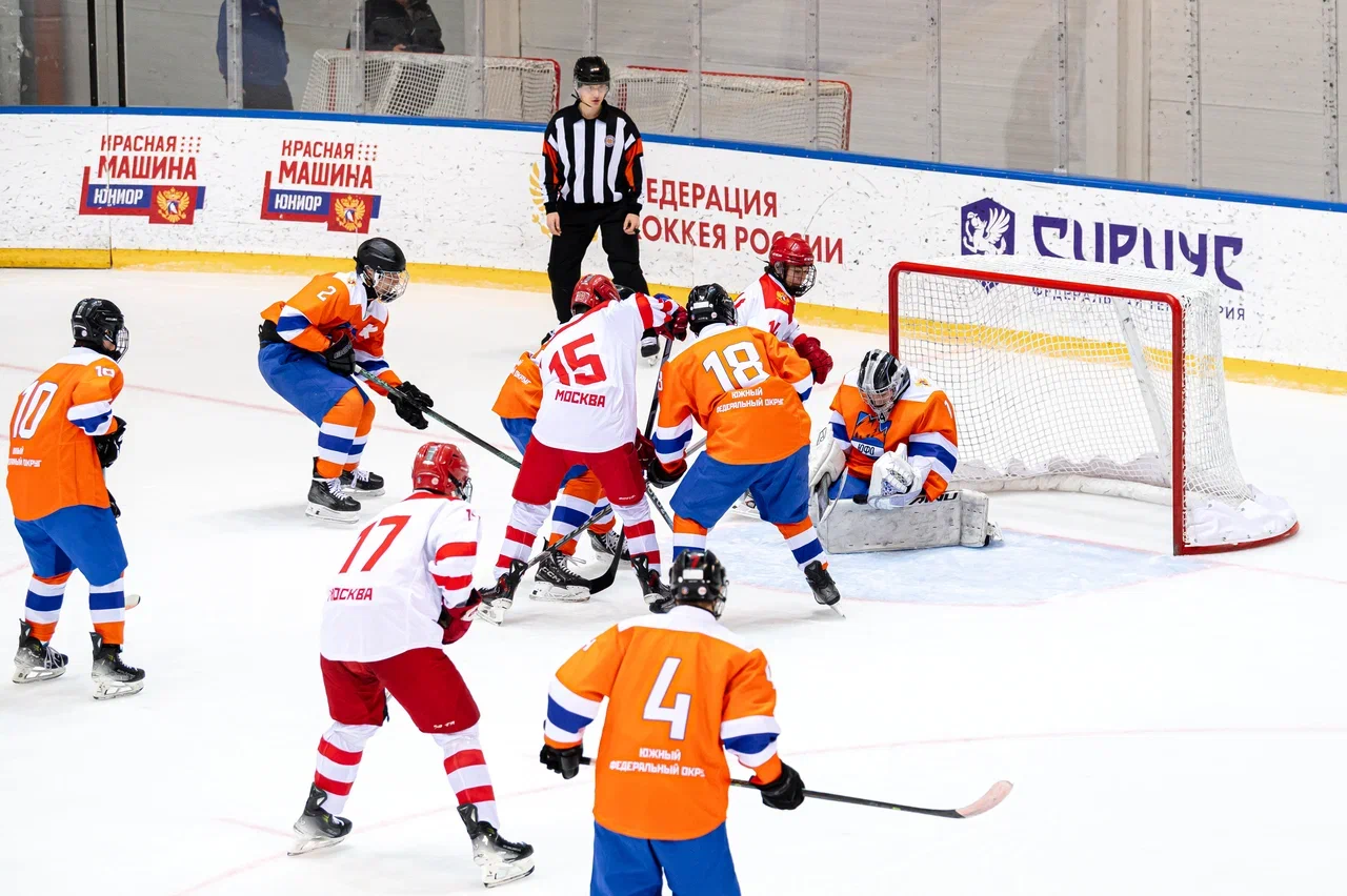 Фото: Cборная Москвы - сборная ЮФО 2011