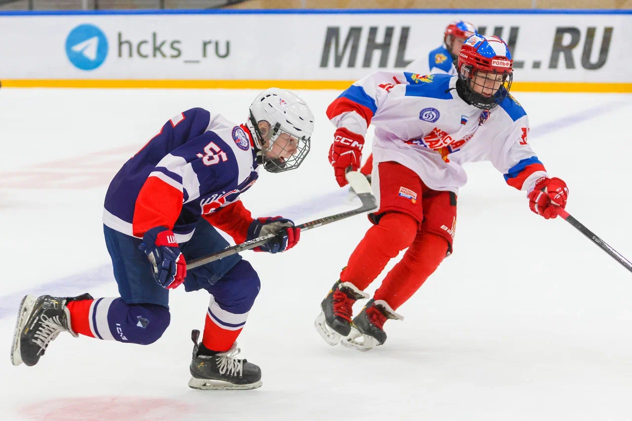 Фото: Крылья Советов - Красная Машина Юниор 2014