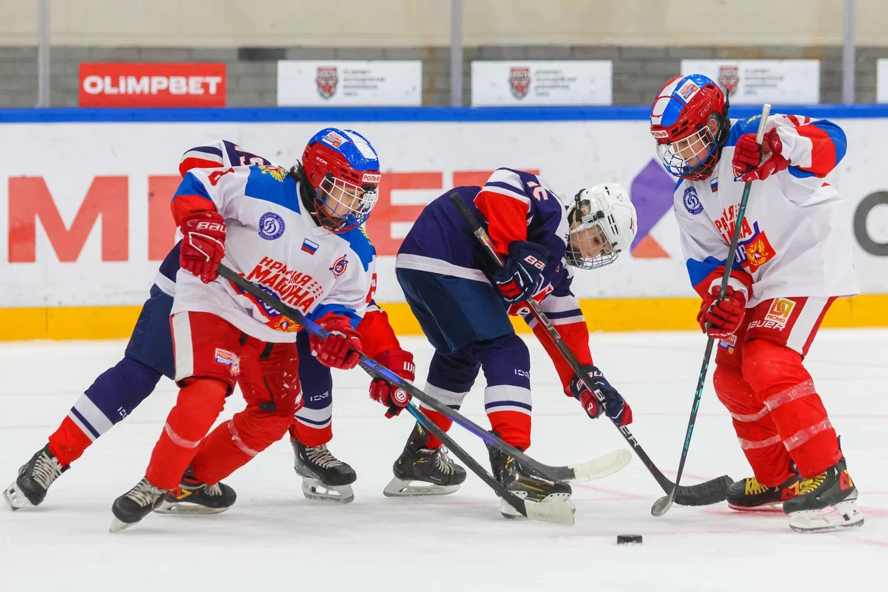 Фото: Крылья Советов - Красная Машина Юниор 2014
