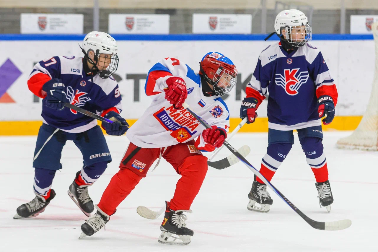 Фото: Крылья Советов - Красная Машина Юниор 2014