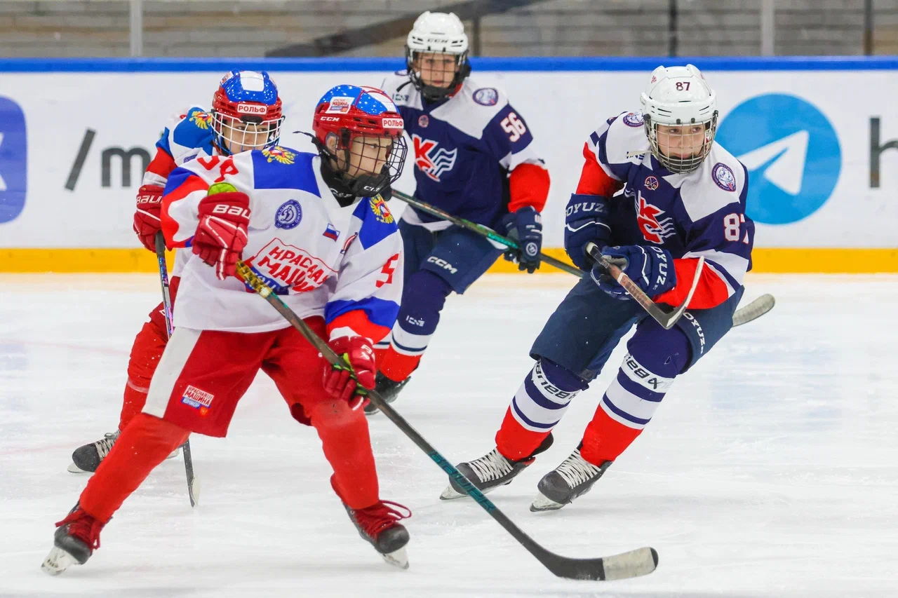 Фото: Крылья Советов - Красная Машина Юниор 2014