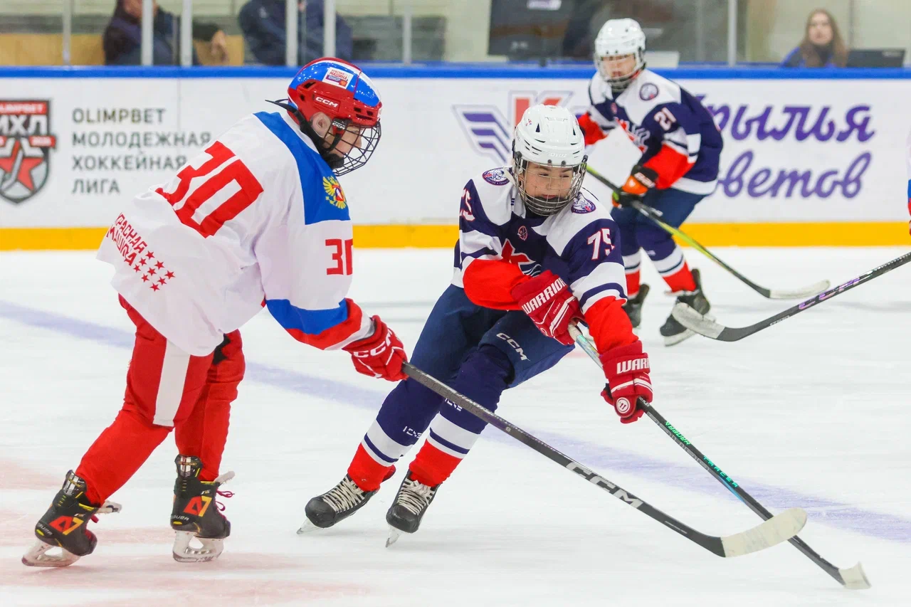 Фото: Крылья Советов - Красная Машина Юниор 2014