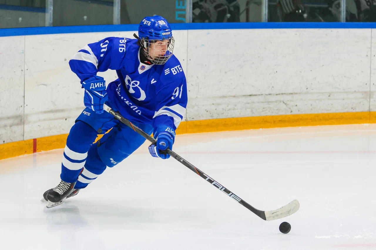 Фото: Динамо - Крылья Советов 2009