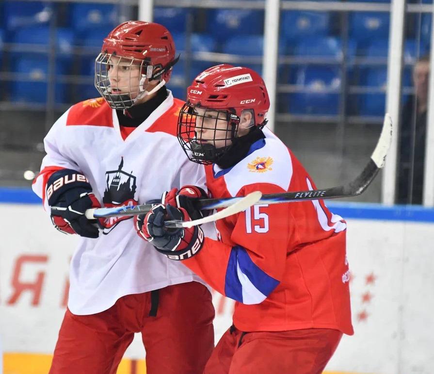 Фото: Сборная Москвы - сборная ЦФО 2011