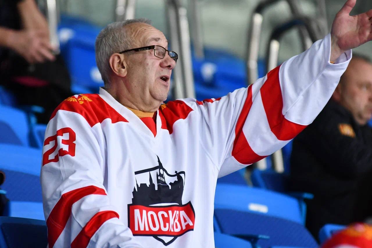 Фото: Сборная Москвы - сборная ЦФО 2011