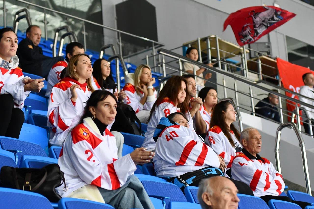 Фото: Сборная Москвы - сборная ЦФО 2011