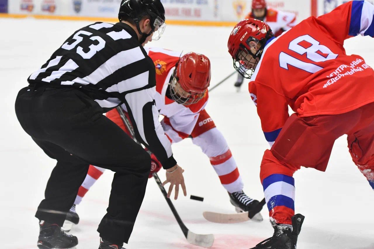 Фото: Сборная Москвы - сборная ЦФО 2011