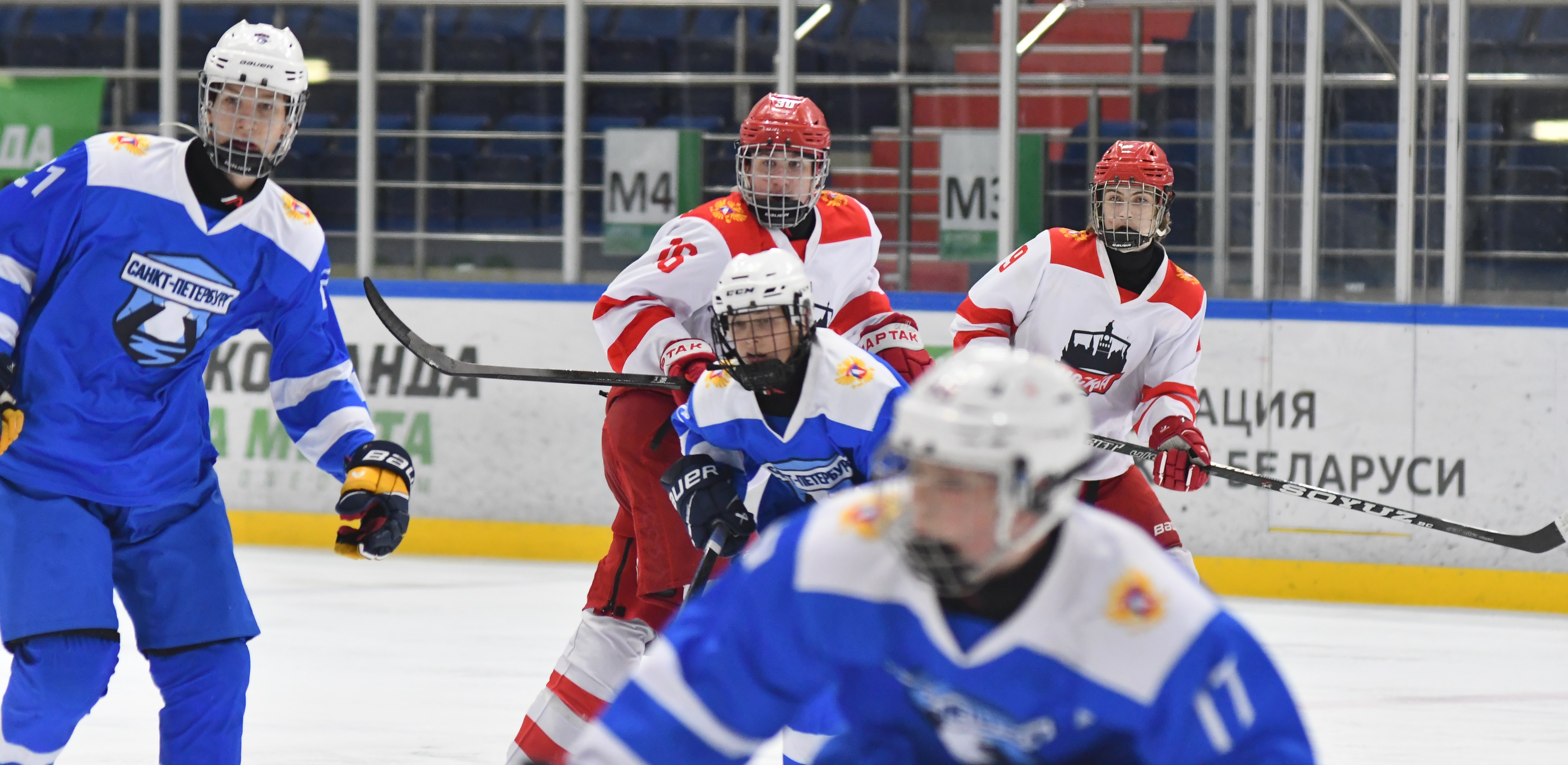 Фото: Сб. Санкт-Петербурга - сб. Москвы 2012