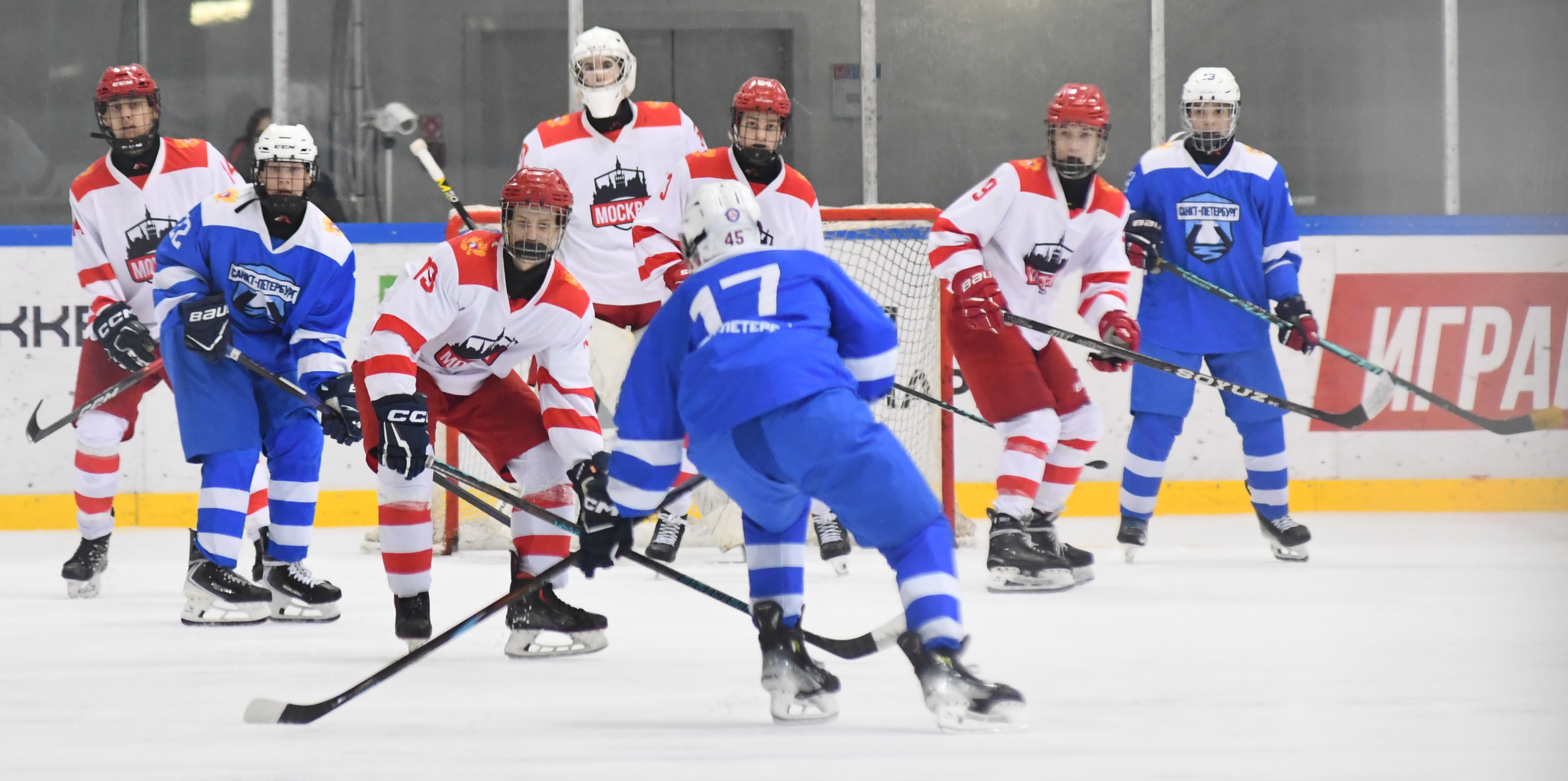 Фото: Сб. Санкт-Петербурга - сб. Москвы 2012
