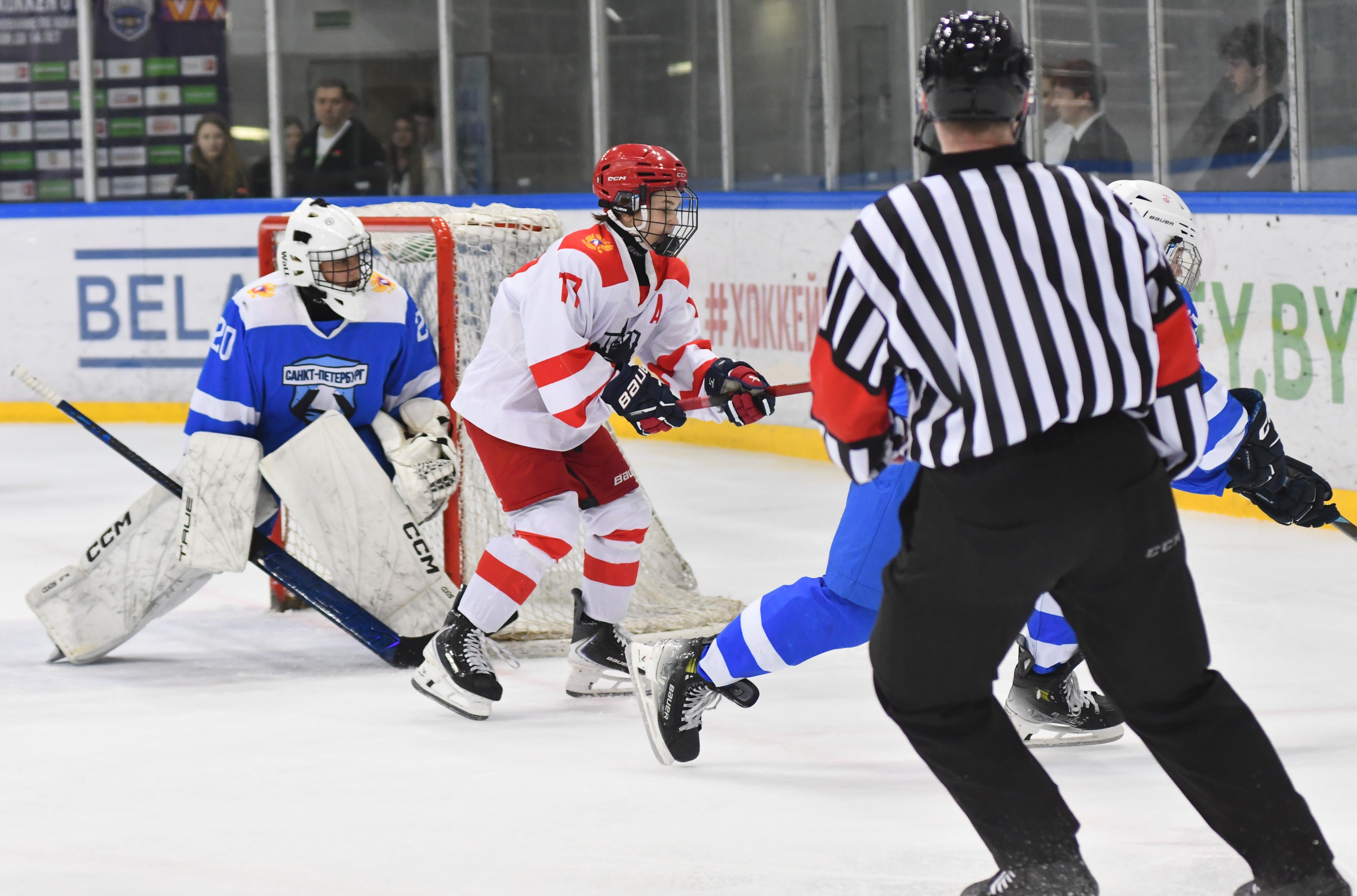 Фото: Сб. Санкт-Петербурга - сб. Москвы 2012