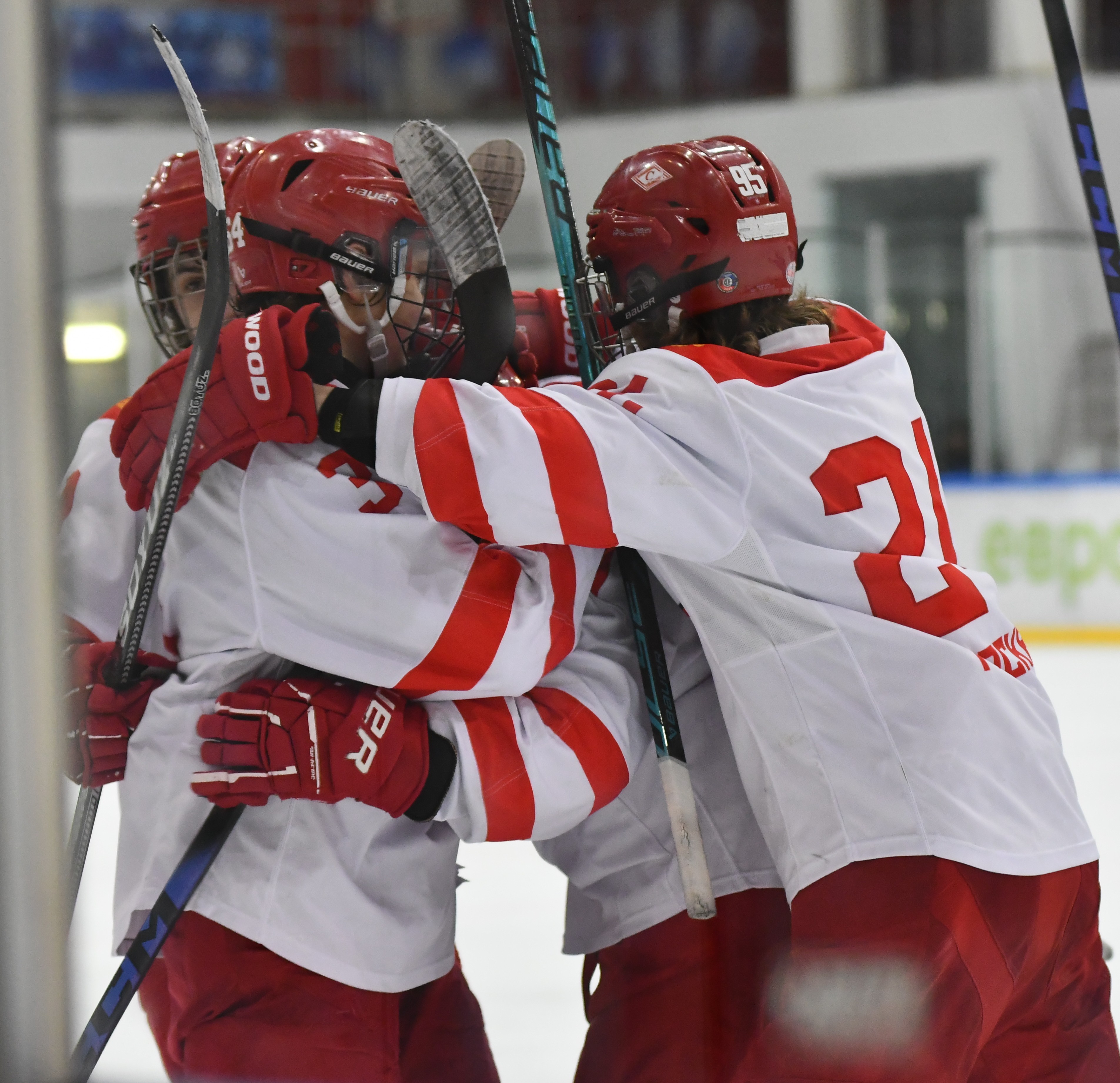 Фото: Сб. Санкт-Петербурга - сб. Москвы 2012
