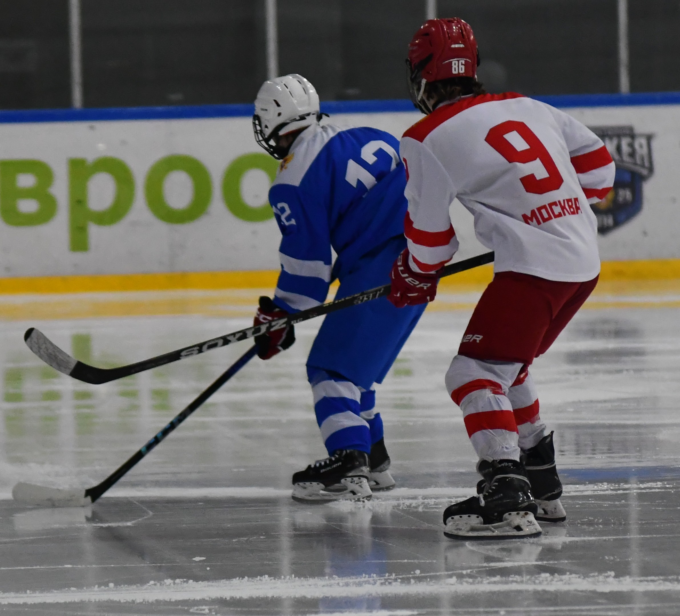 Фото: Сб. Санкт-Петербурга - сб. Москвы 2012
