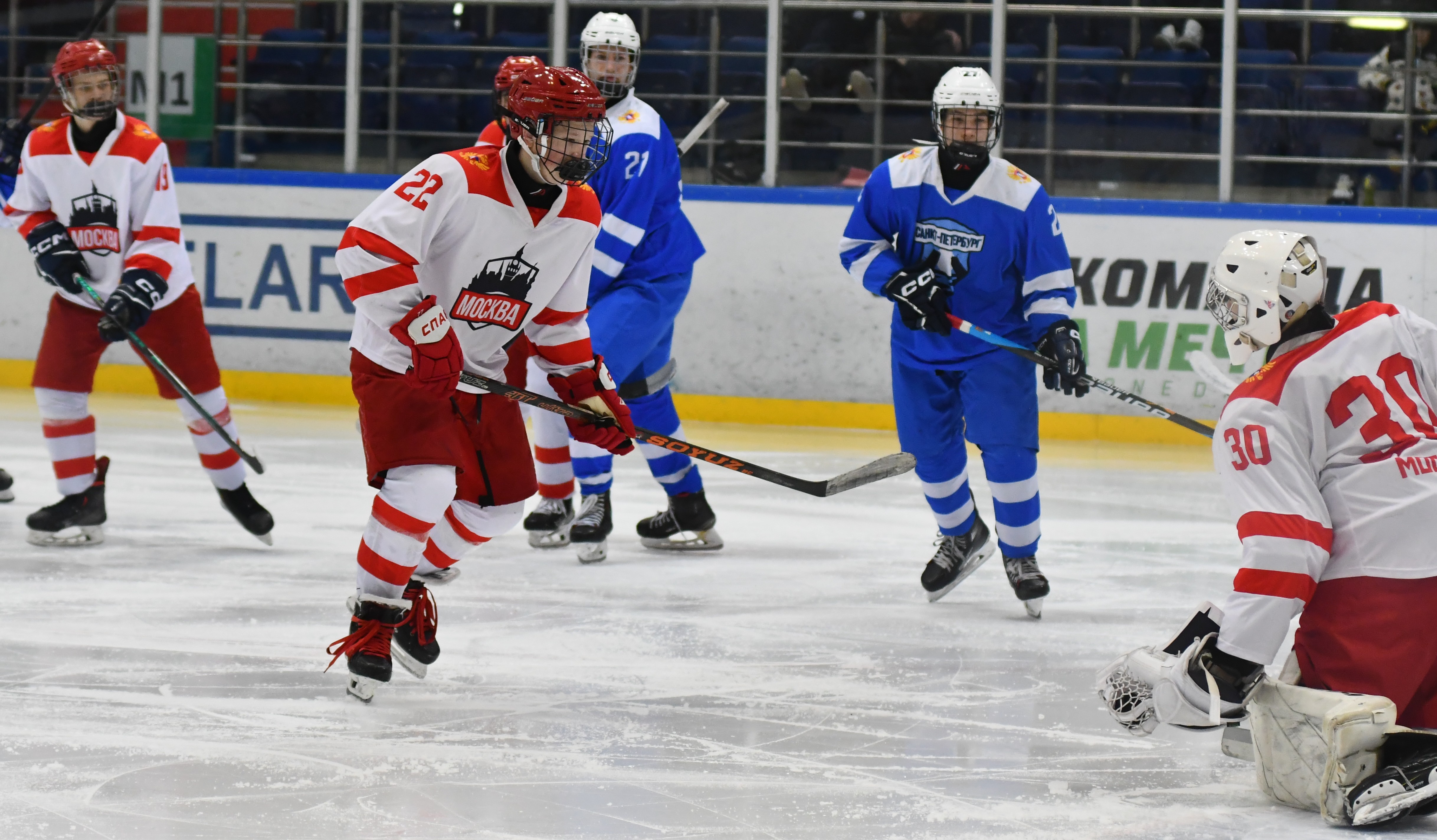 Фото: Сб. Санкт-Петербурга - сб. Москвы 2012