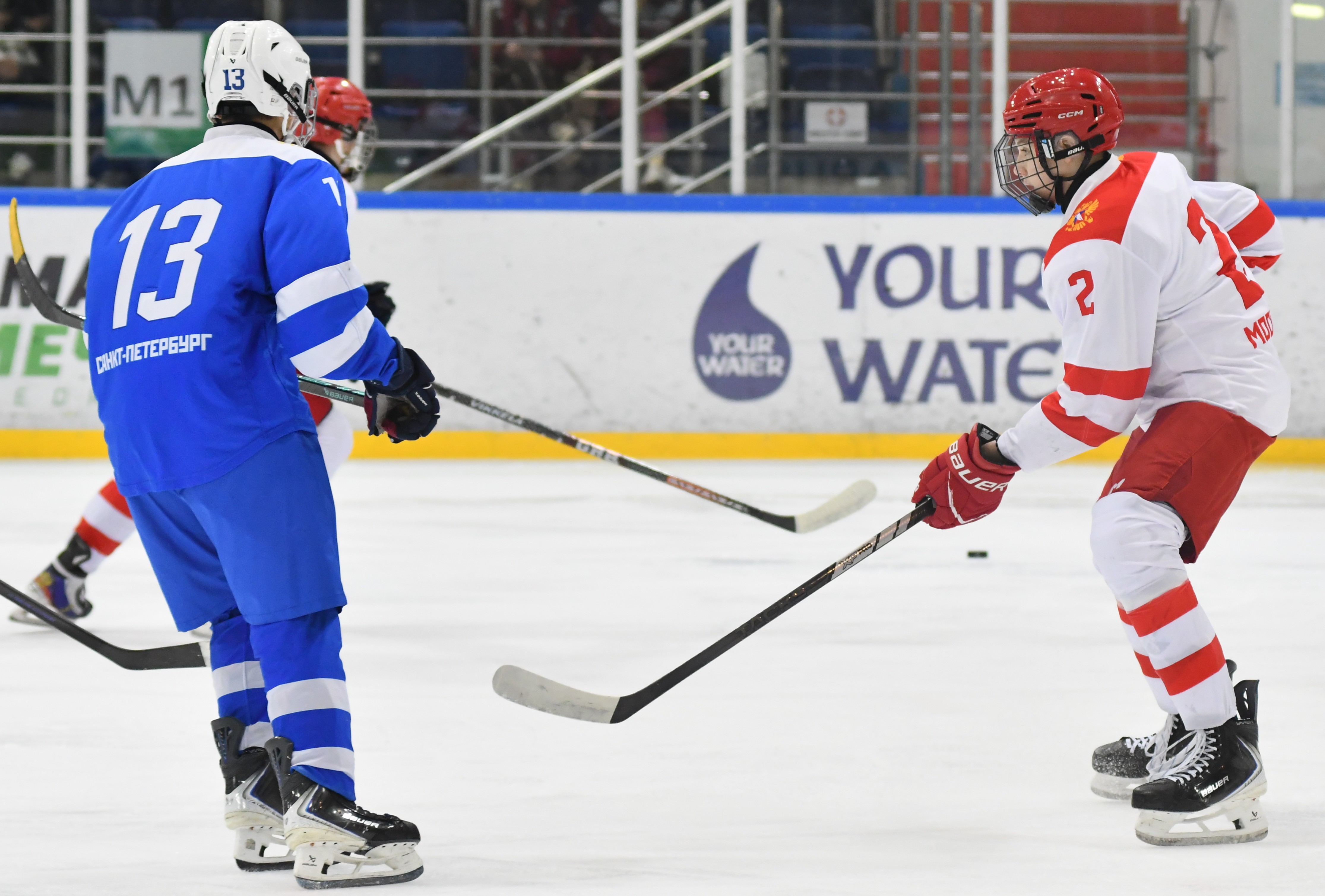 Фото: Сб. Санкт-Петербурга - сб. Москвы 2012