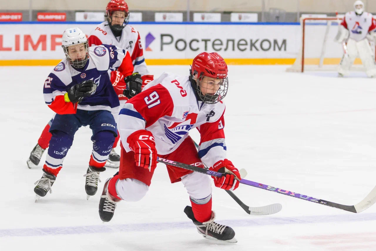 Фото: Крылья Советов - Локомотив 2004 2011