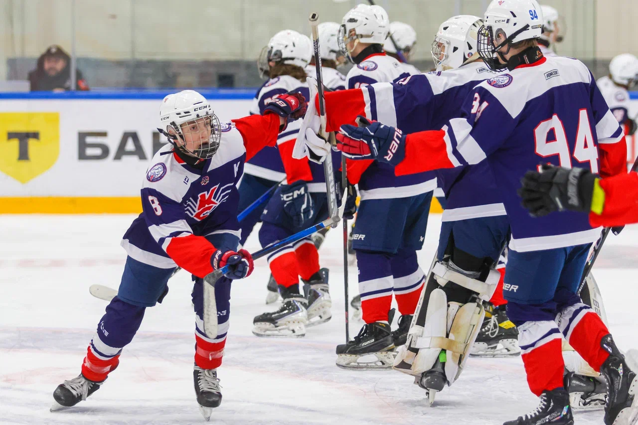 Фото: Крылья Советов - Локомотив 2004 2011