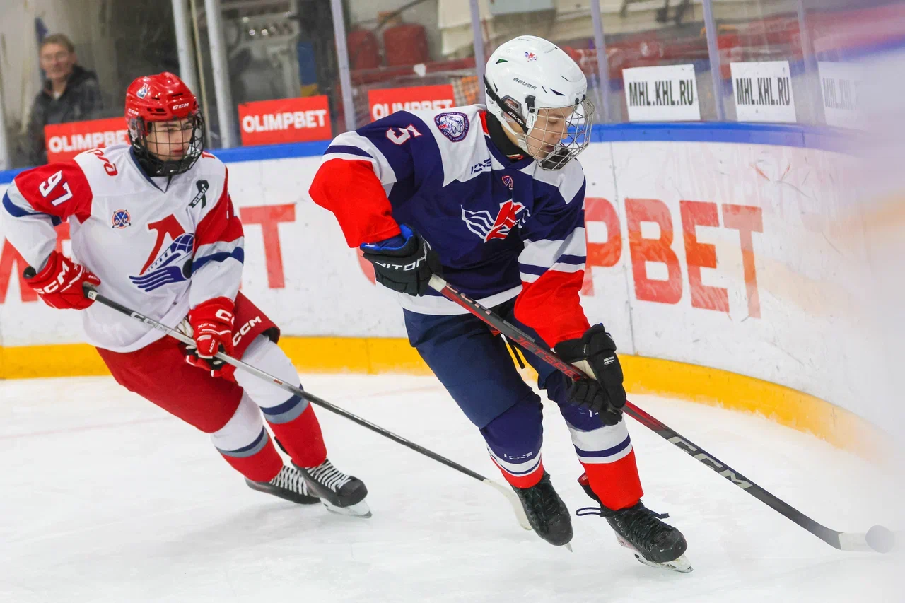 Фото: Крылья Советов - Локомотив 2004 2011