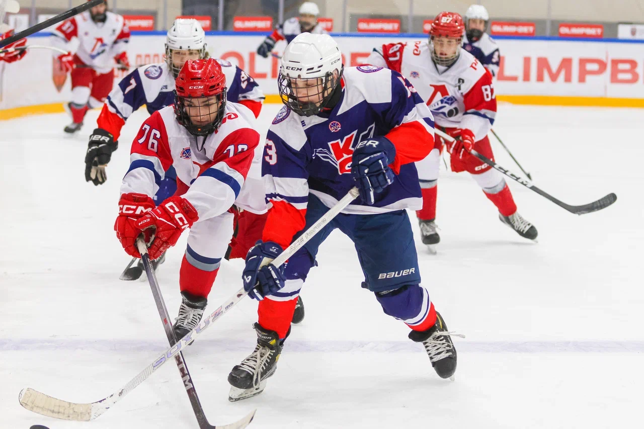 Фото: Крылья Советов - Локомотив 2004 2011