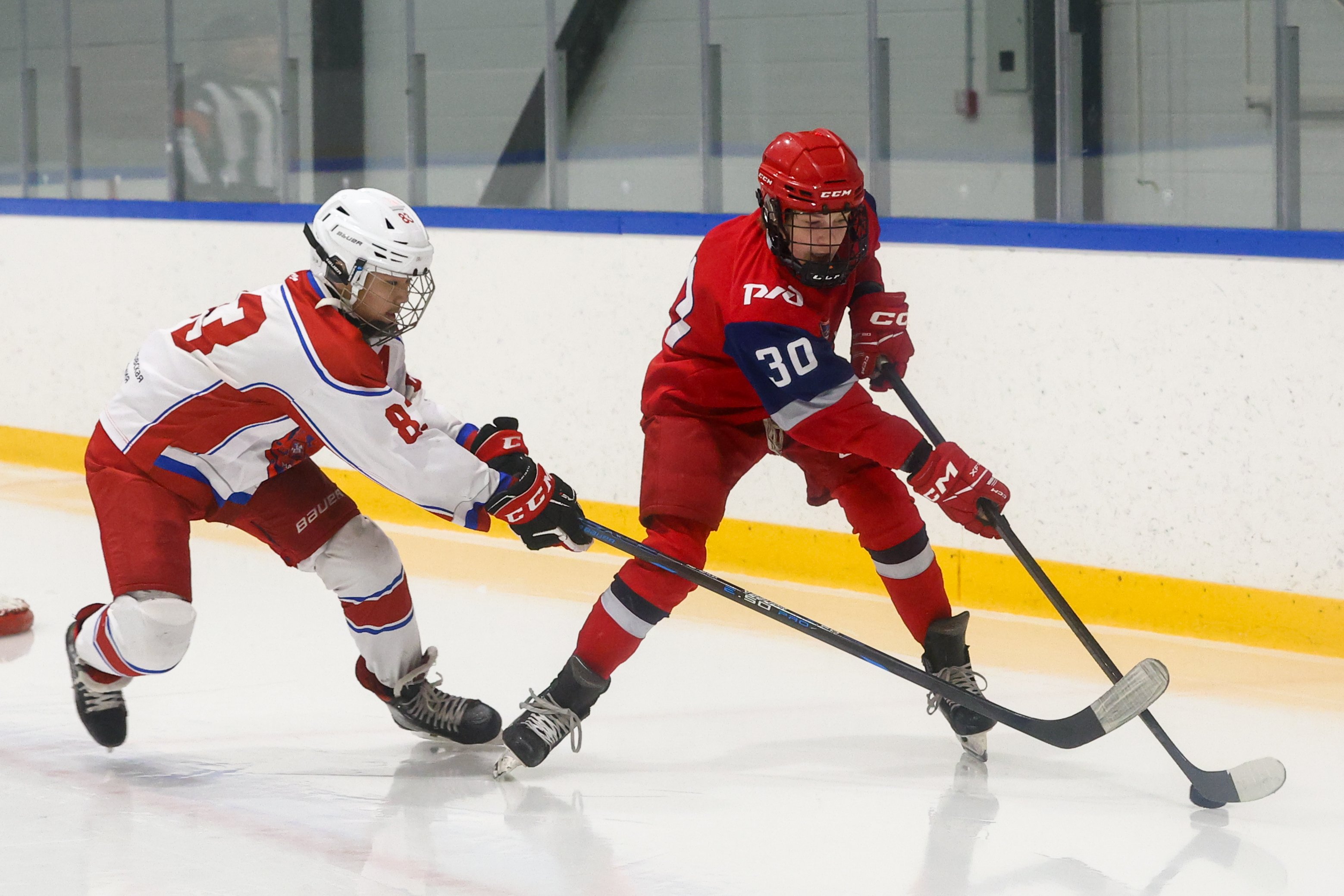 Фото: Локомотив 2004 - Русь 2013