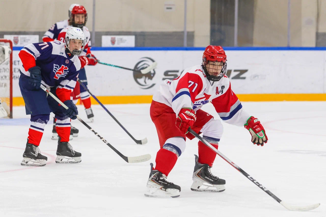 Фото: Крылья Советов - Локомотив-2004 2010 