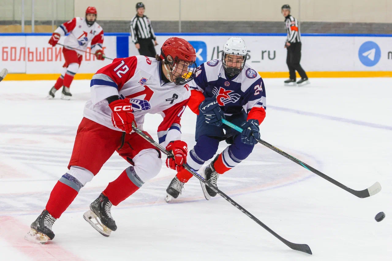 Фото: Крылья Советов - Локомотив-2004 2010 