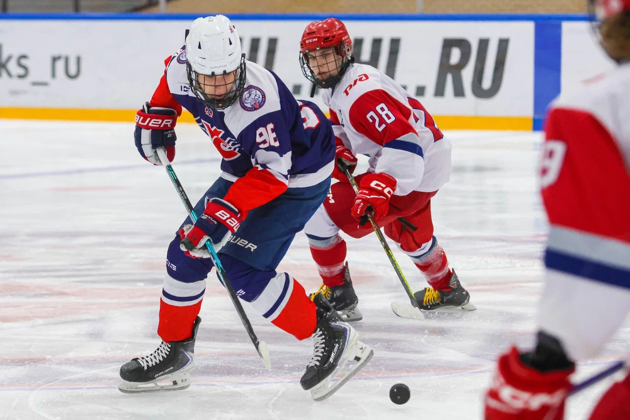 Фото: Крылья Советов - Локомотив-2004 2010 