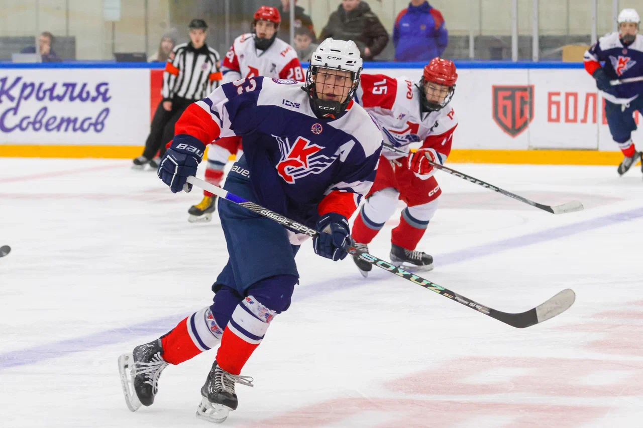 Фото: Крылья Советов - Локомотив-2004 2010 