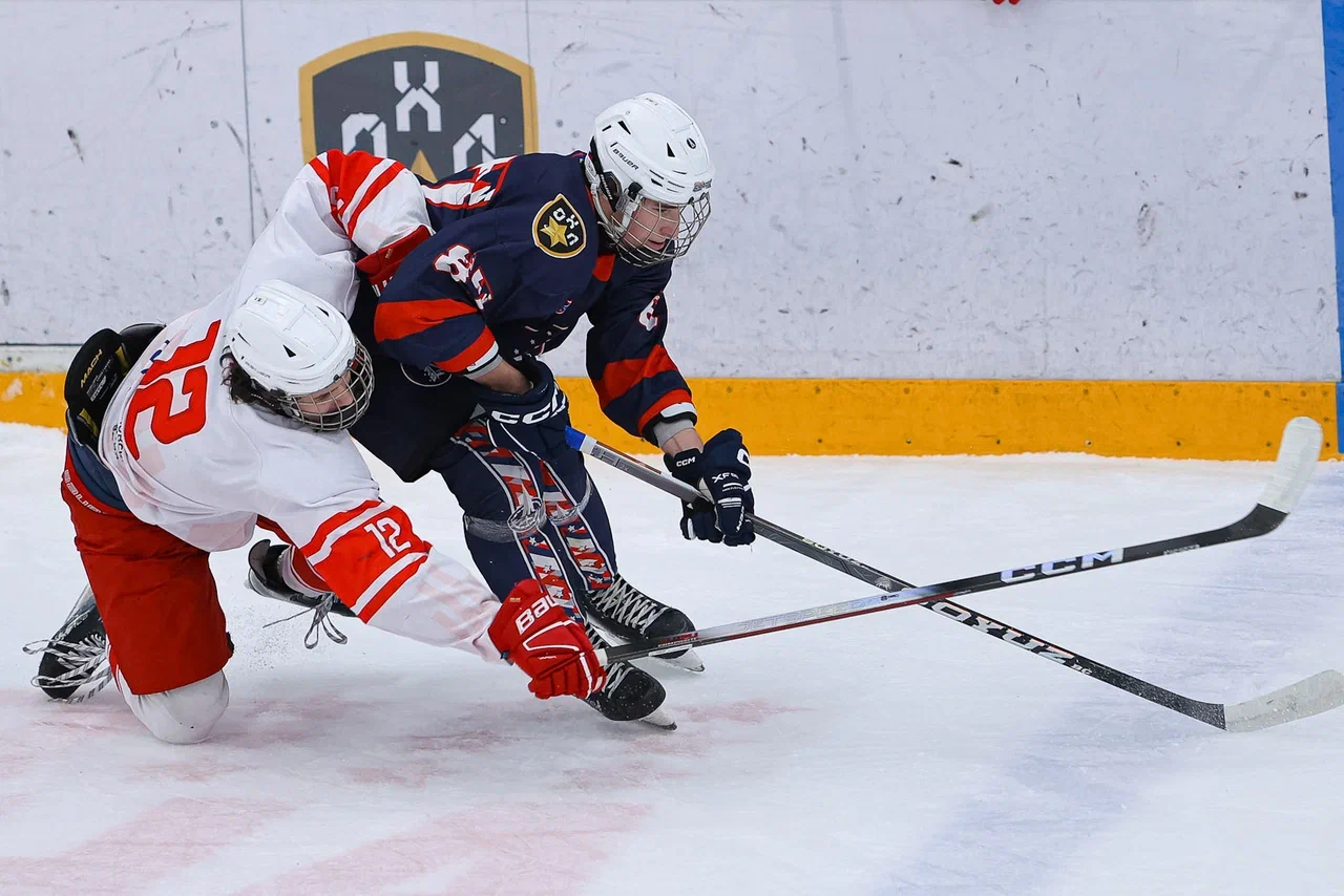 Фото: Буран Москва - Московская Академия хоккея юниоры