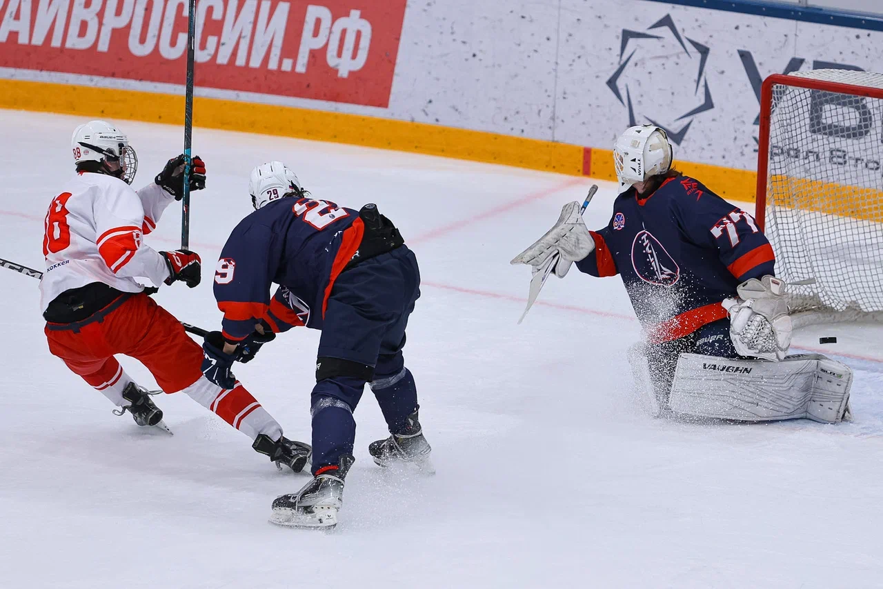 Фото: Буран Москва - Московская Академия хоккея юниоры