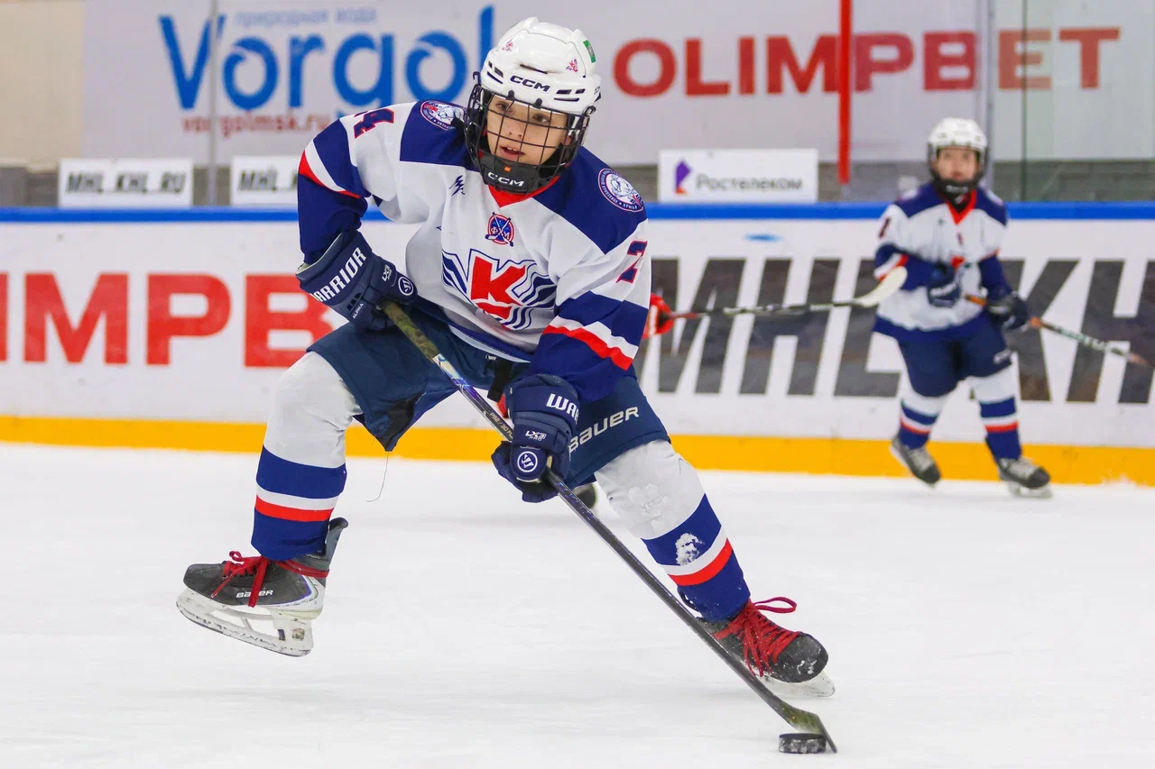 Фото: Крылья Советов - Академия Михайлова (Новомосковск) 2016