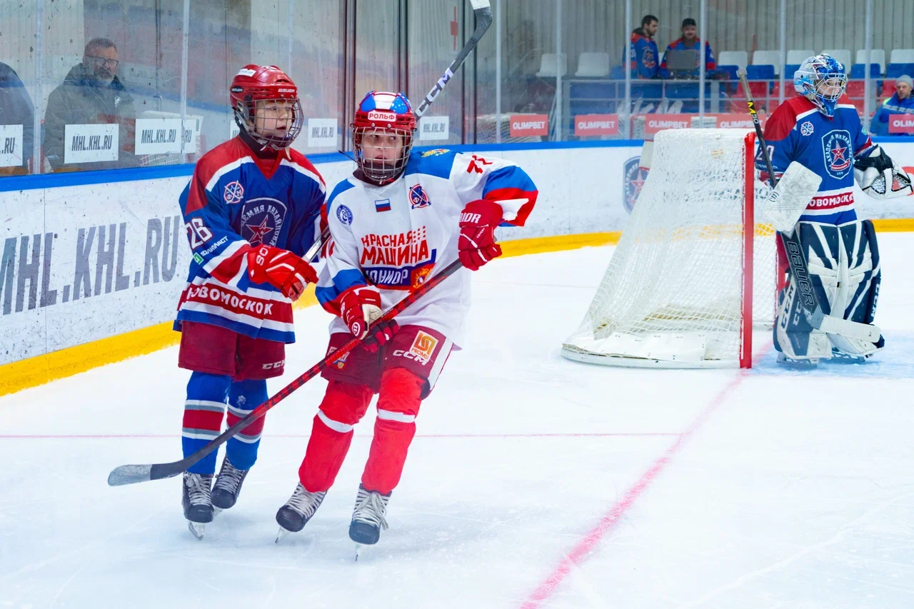 Фото: Академия Михайлова - Красная Машина Юниор 2014