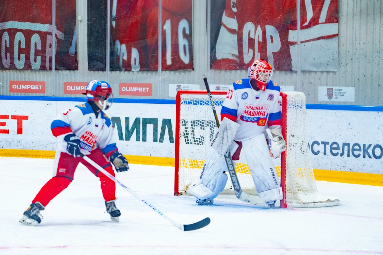 Фото: Академия Михайлова - Красная Машина Юниор 2014