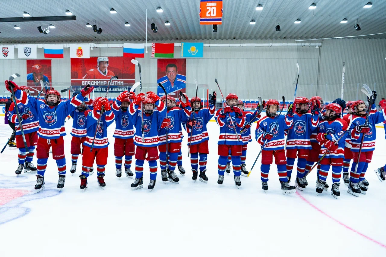 Фото: Академия Михайлова - Красная Машина Юниор 2014