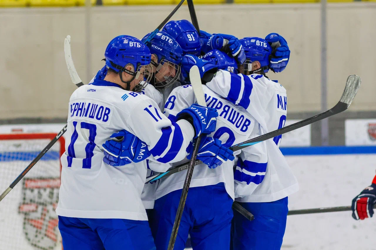 Фото: Крылья Советов - Динамо 2009 