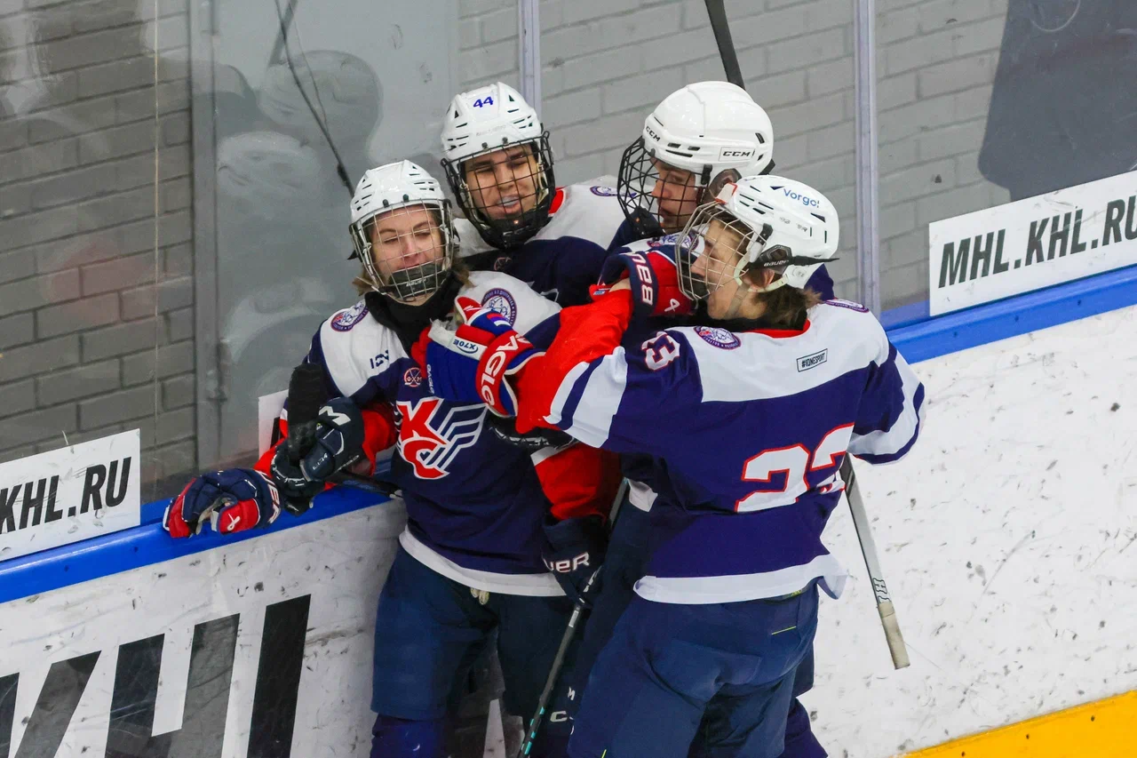 Фото: Крылья Советов - Динамо 2009 