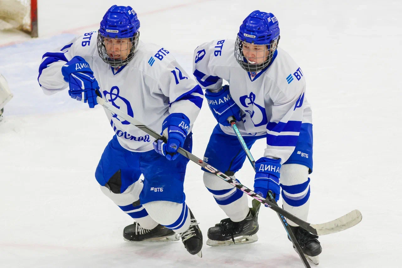 Фото: Крылья Советов - Динамо 2009 