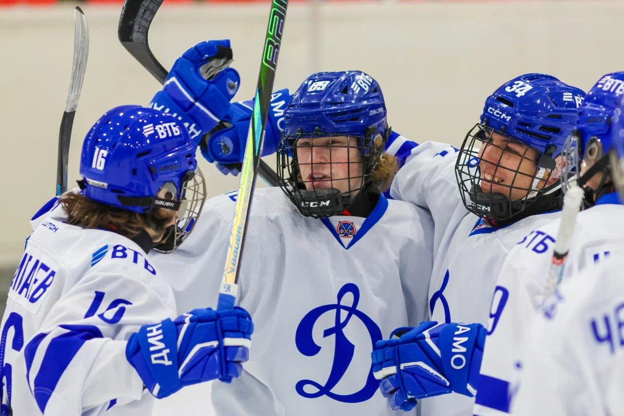 Фото: Крылья Советов - Динамо 2009 