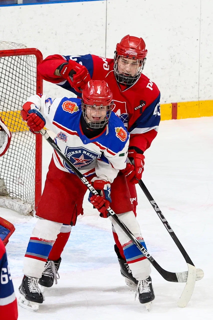 Фото: Локомотив - Академия Михайлова (Новомосковск) 2009