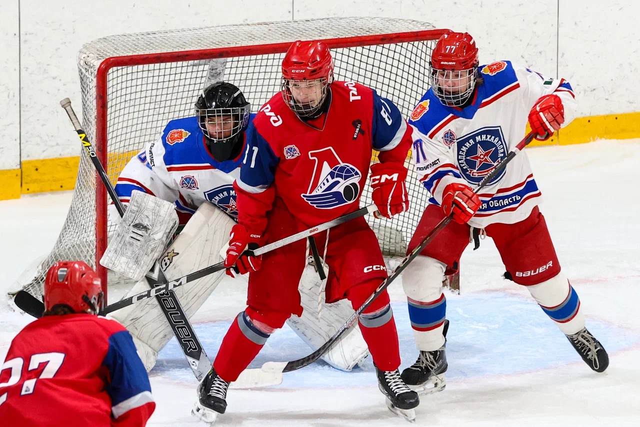 Фото: Локомотив - Академия Михайлова (Новомосковск) 2009