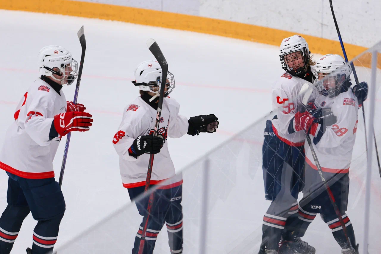 Фото: Буран Москва - Красная Машина Арктика 2012